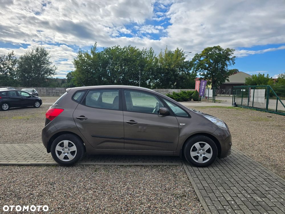 Kia Venga 1.4 L - 5