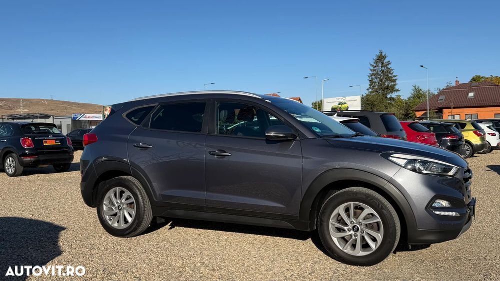 Hyundai Tucson blue 1.7 CRDi 2WD Style - 17