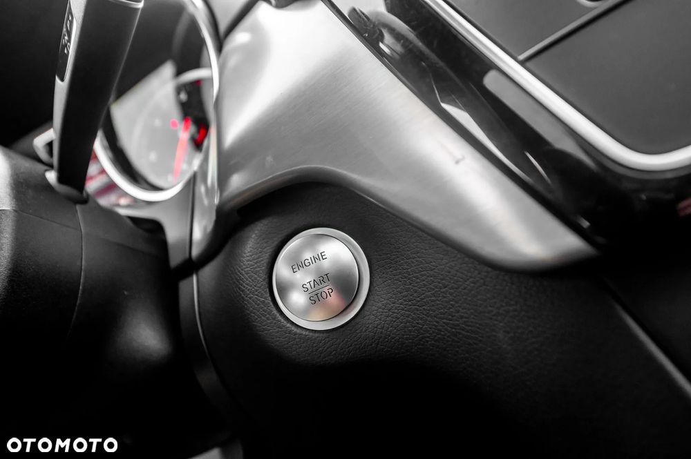 Mercedes-Benz GLE 350 d 4Matic 9G-TRONIC AMG Line - 37