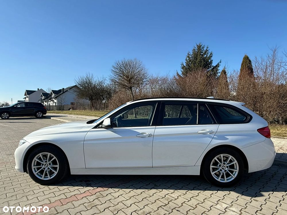 BMW Seria 3 318d M Sport Shadow - 15