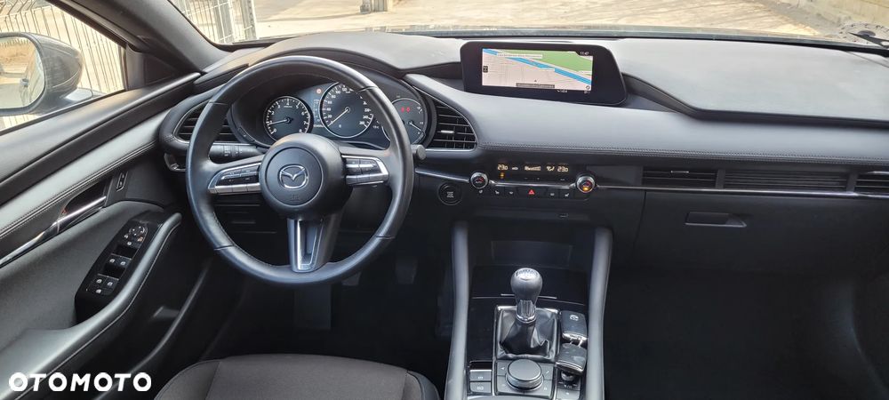 Mazda 3 - 17
