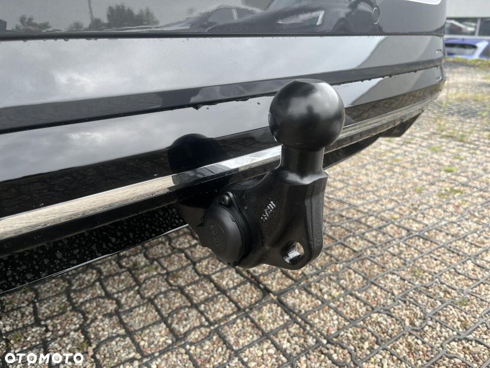 Volkswagen Touran - 21