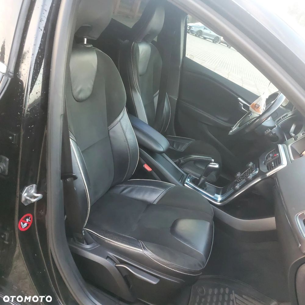 Volvo V40 D2 RDesign - 36