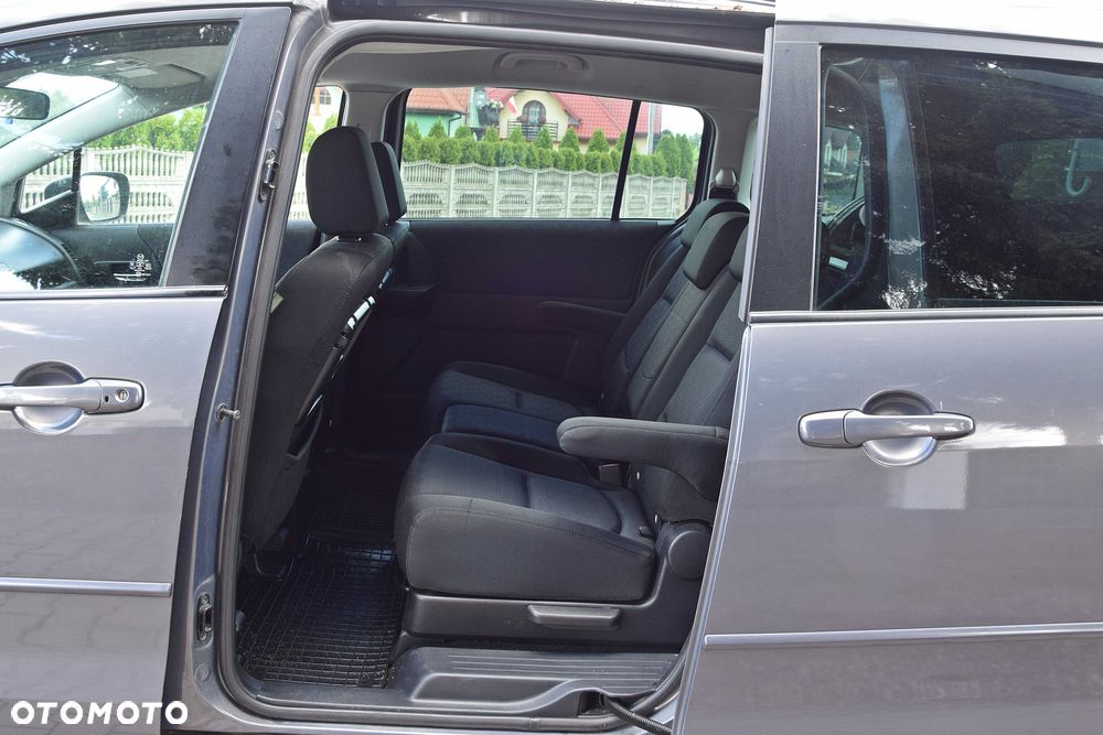Mazda 5 - 8