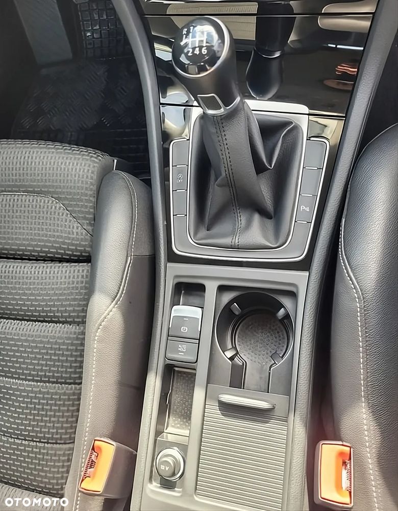 Volkswagen Golf 1.4 TSI BMT Highline - 13