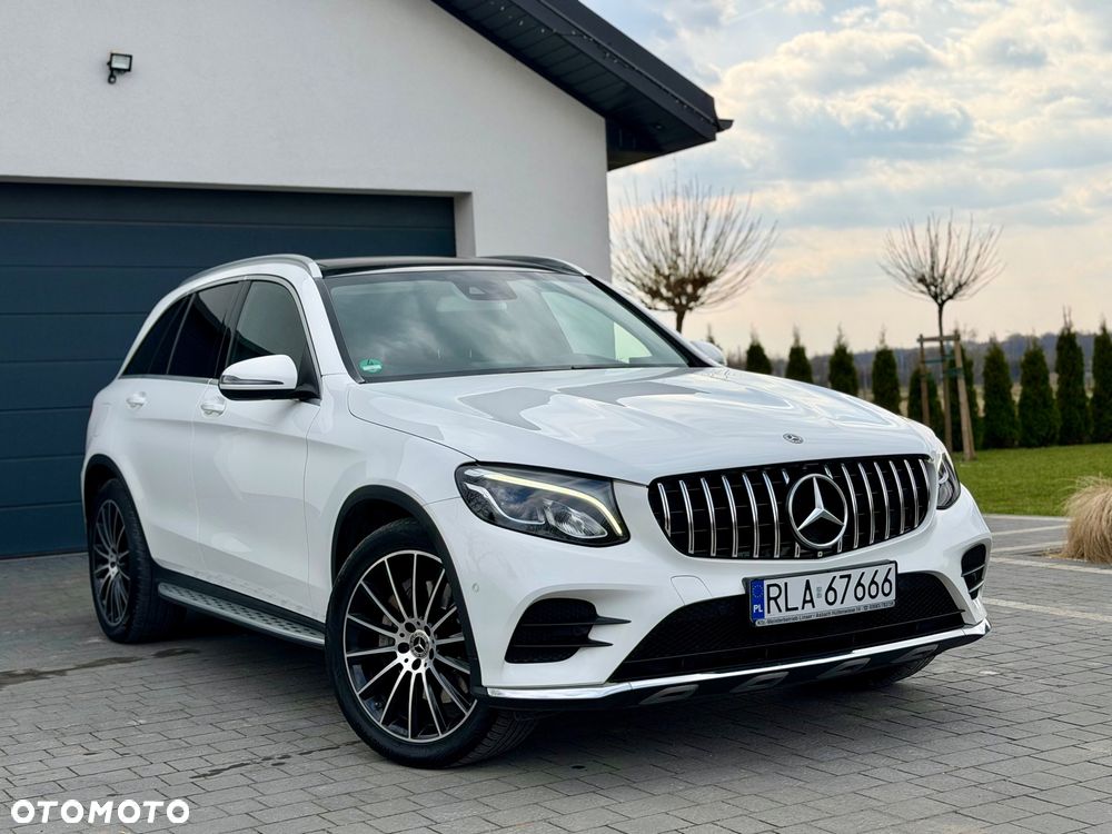 Mercedes-Benz GLC 250 4Matic 9G-TRONIC AMG Line - 1