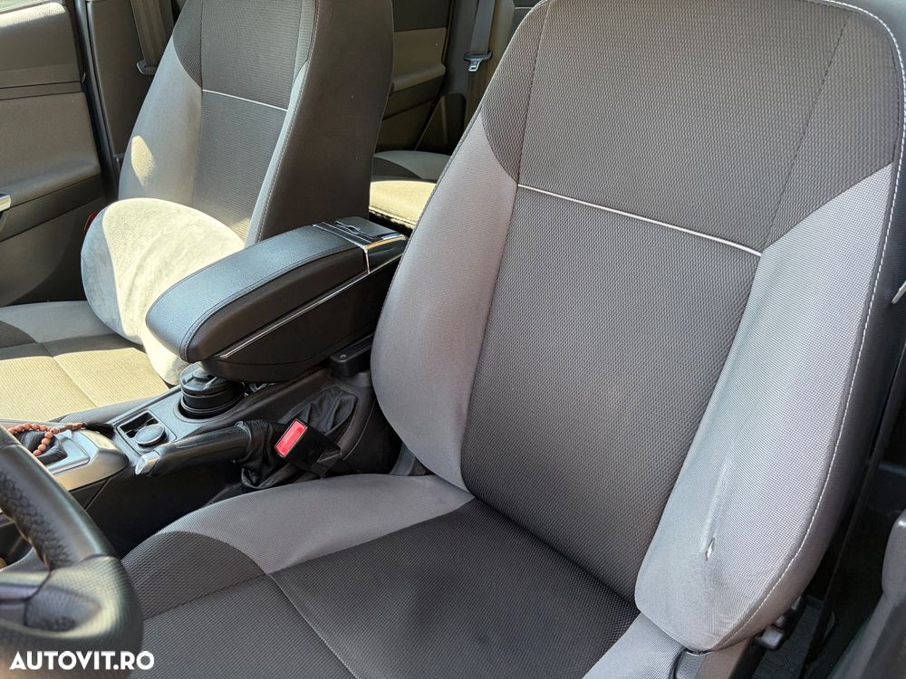 Ford Focus 1.6 TDCI ECOnetic 99g Start-Stopp-System SYNC Edition - 10