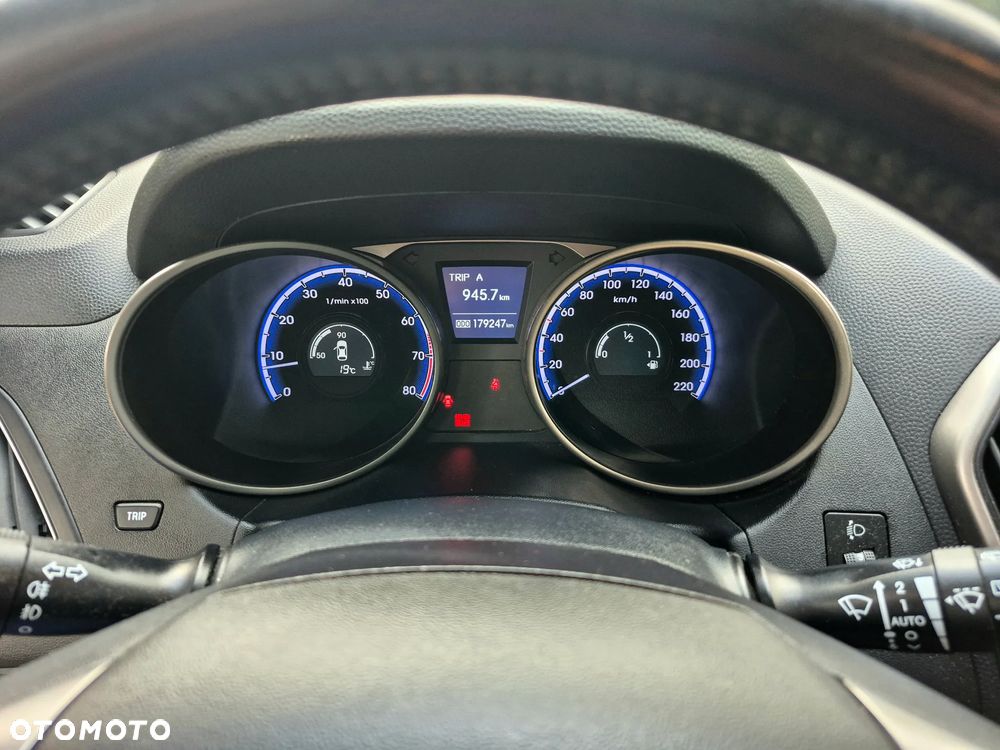 Hyundai ix35 - 24