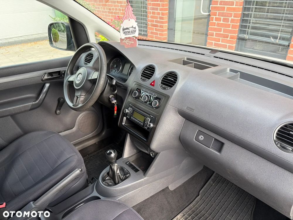 Volkswagen Caddy - 10