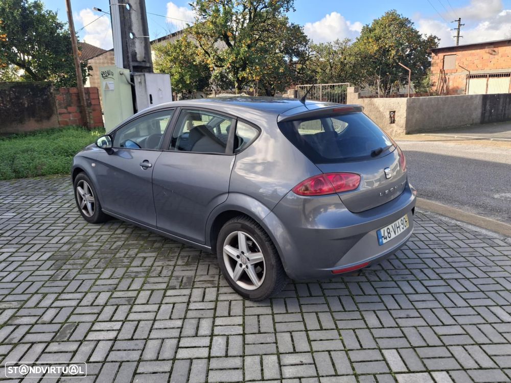 SEAT Leon 1.6 TDI DPF E-Ecomotive Style Copa - 1