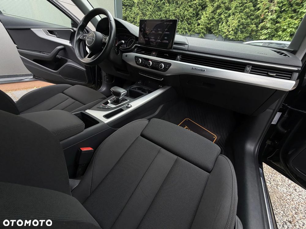 Audi A4 Avant 40 TDI quattro S tronic - 15