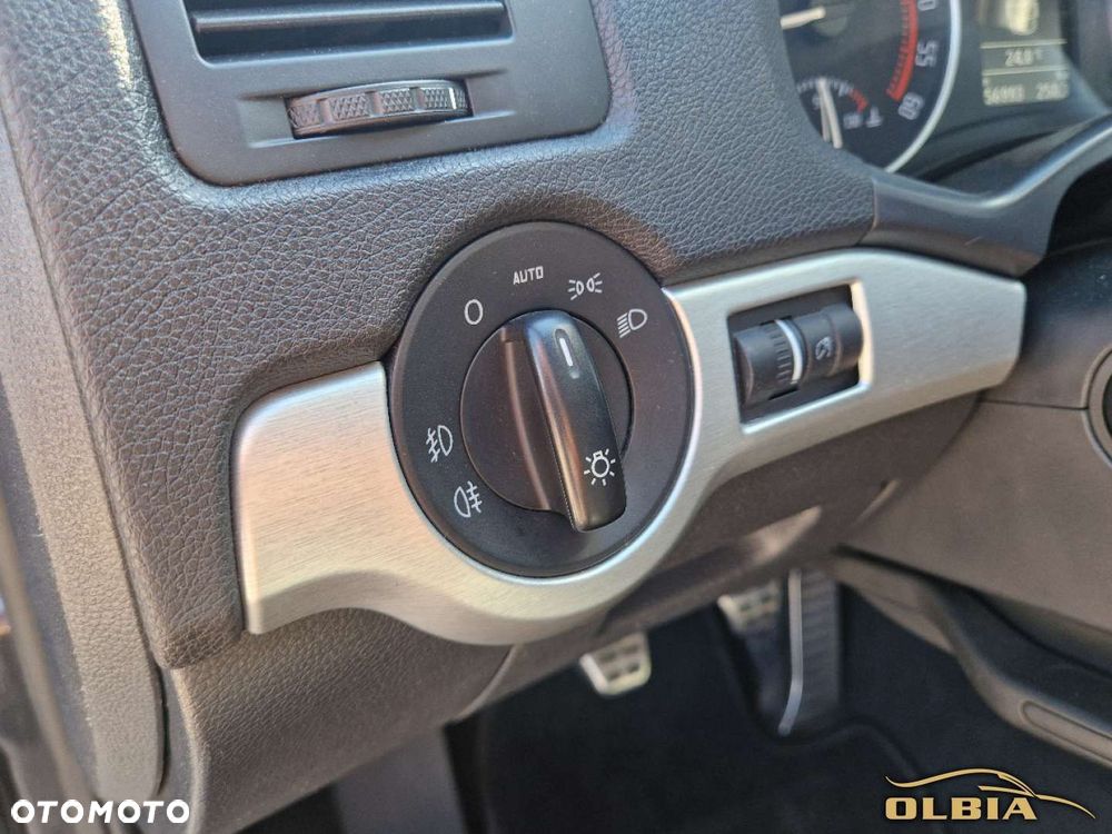 Skoda Octavia 2.0 TDI RS - 27