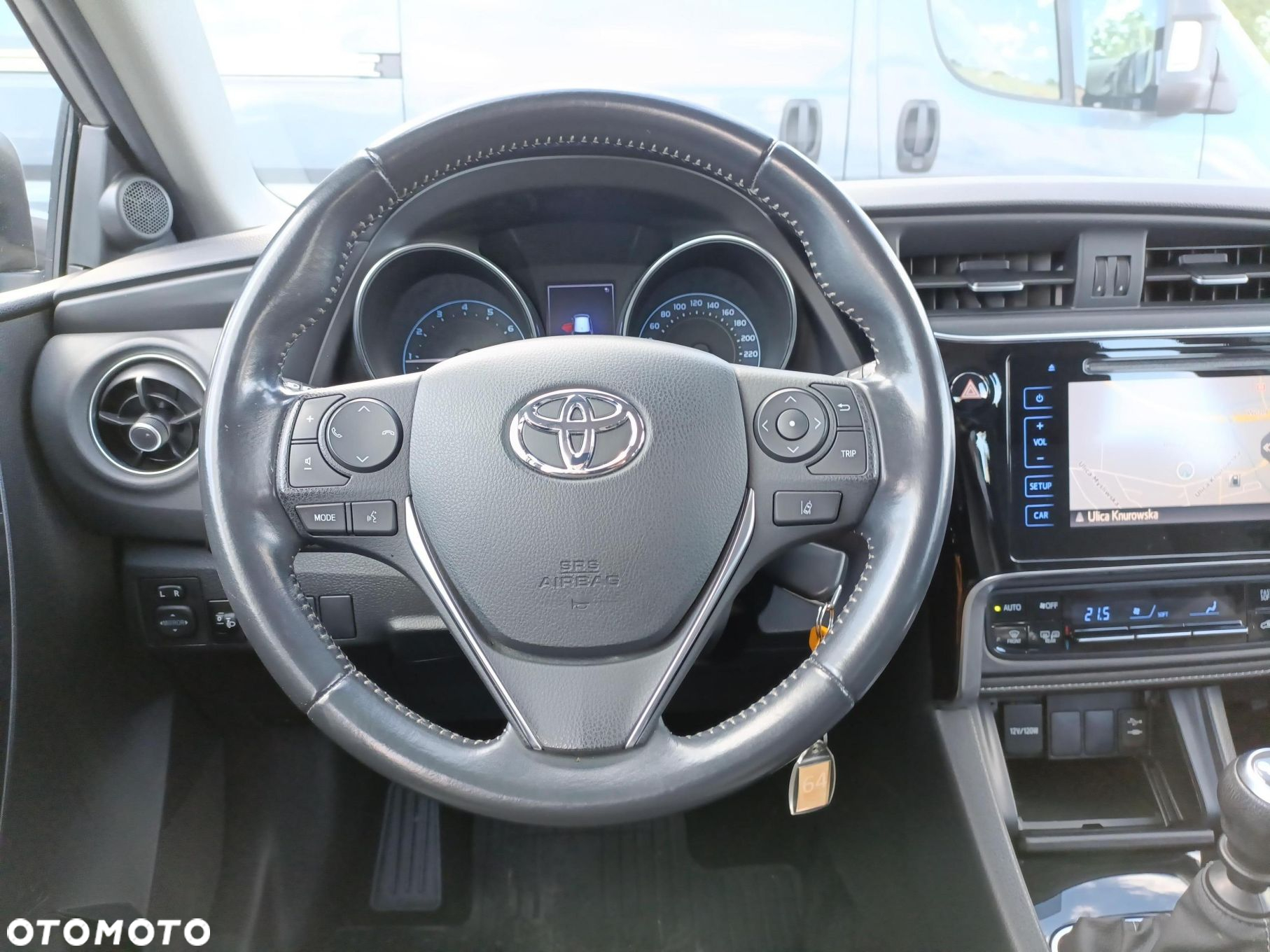 Toyota Auris - 15