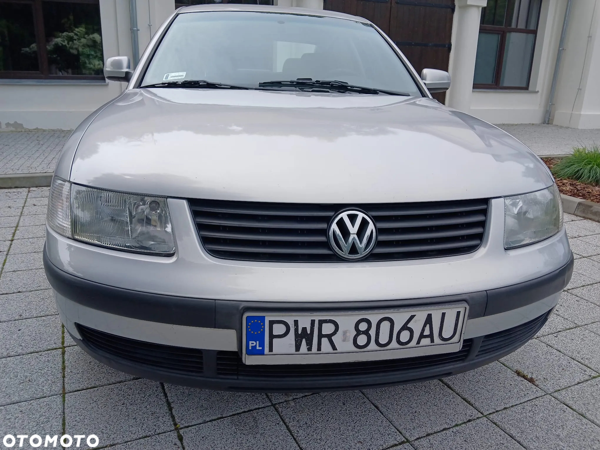 Volkswagen Passat 1.6 Trendline - 4