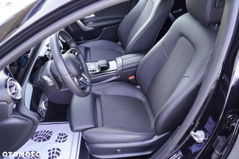 Mercedes-Benz Klasa A 200 7G-DCT Progressive - 8