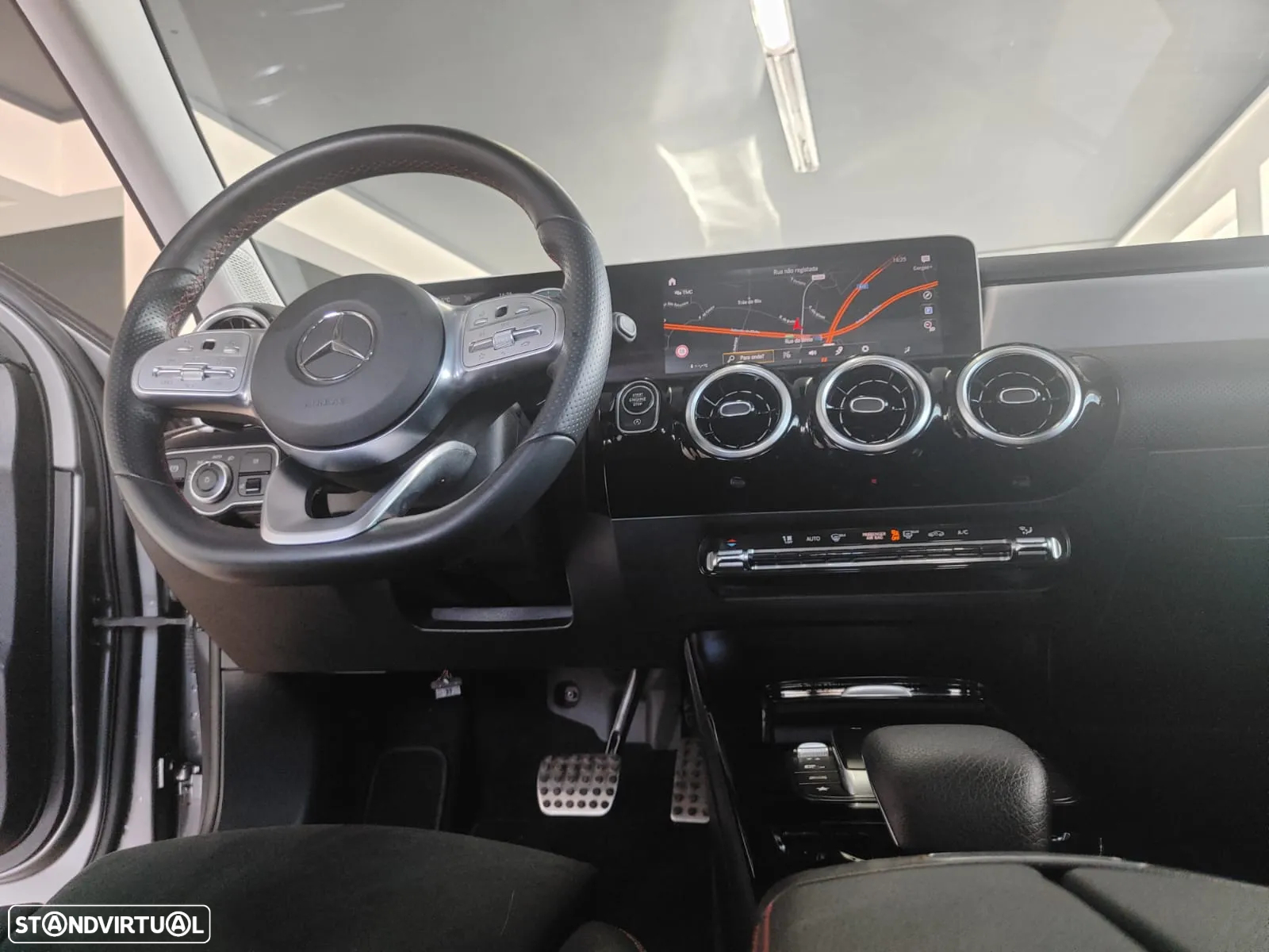 Mercedes-Benz A 220 Limousine d 8G-DCT AMG Line - 20