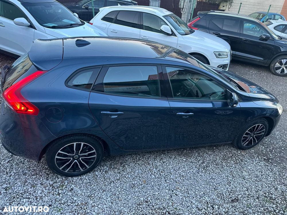Volvo V40 D3 Geartronic Kinetic - 19
