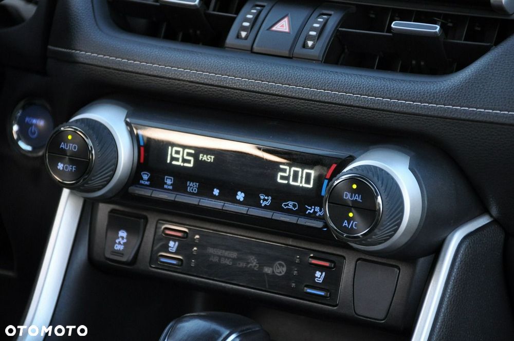 Toyota RAV4 - 30