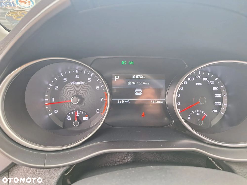 Kia Ceed 1.5 T-GDI M DCT - 11