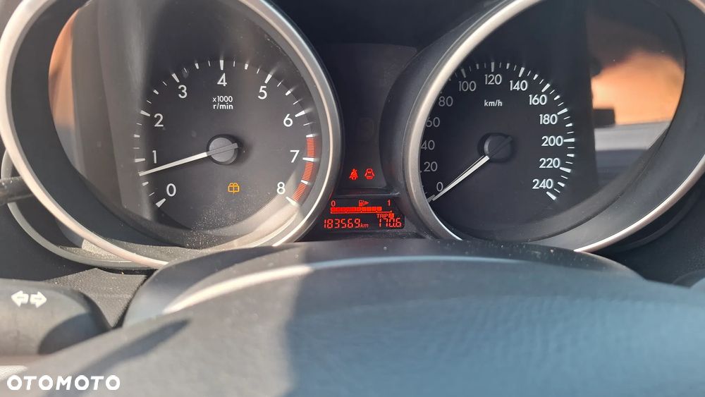 Mazda 5 - 12