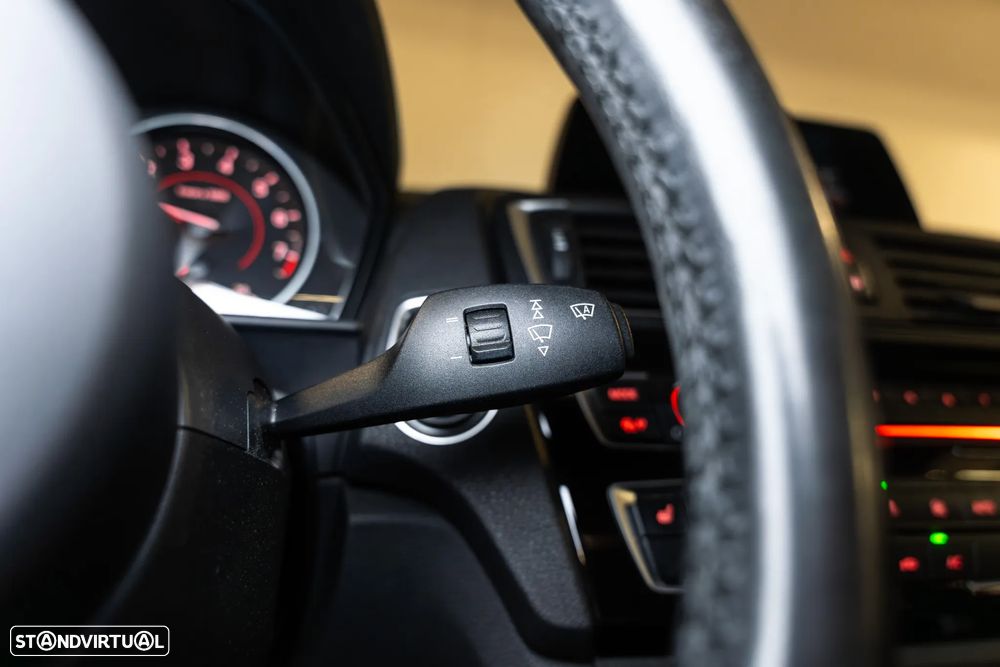 BMW 118 i Pack M - 15