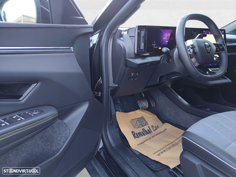 Renault Scénic E-Tech - 33