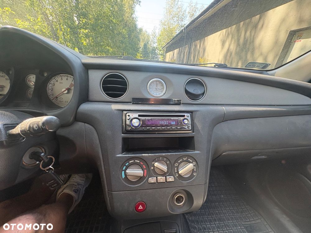Mitsubishi Outlander - 10