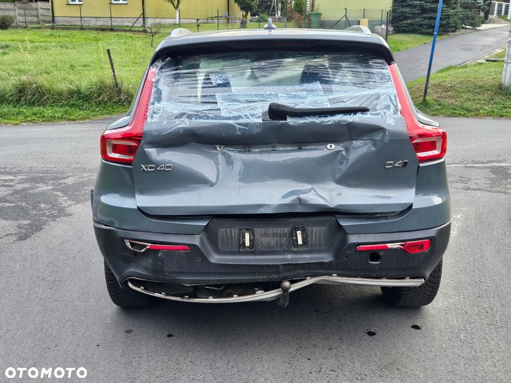 Volvo XC 40 D4 AWD Geartronic Inscription - 10