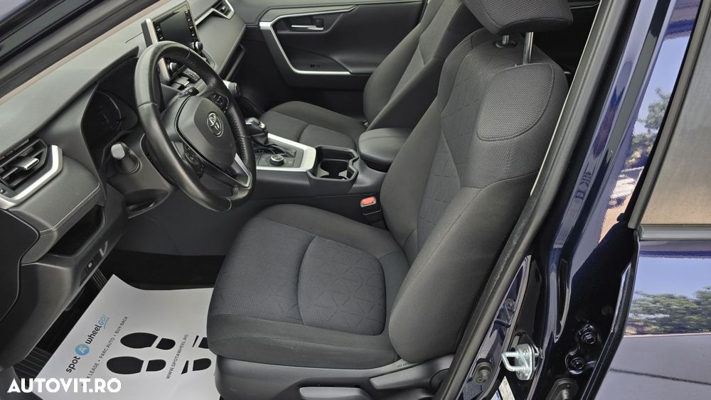 Toyota RAV4 - 12