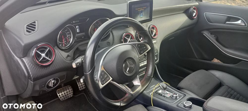 Mercedes-Benz Klasa A AMG 45 4Matic AMG Speedshift 7G-DCT - 7