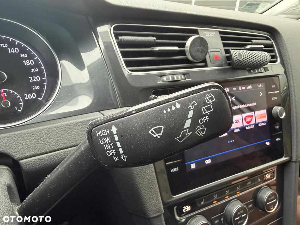 Volkswagen Golf 1.5 TSI BMT Evo Comfortline - 34