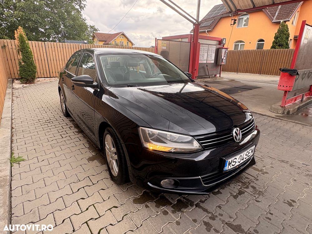 Volkswagen Jetta 2012 photo 4
