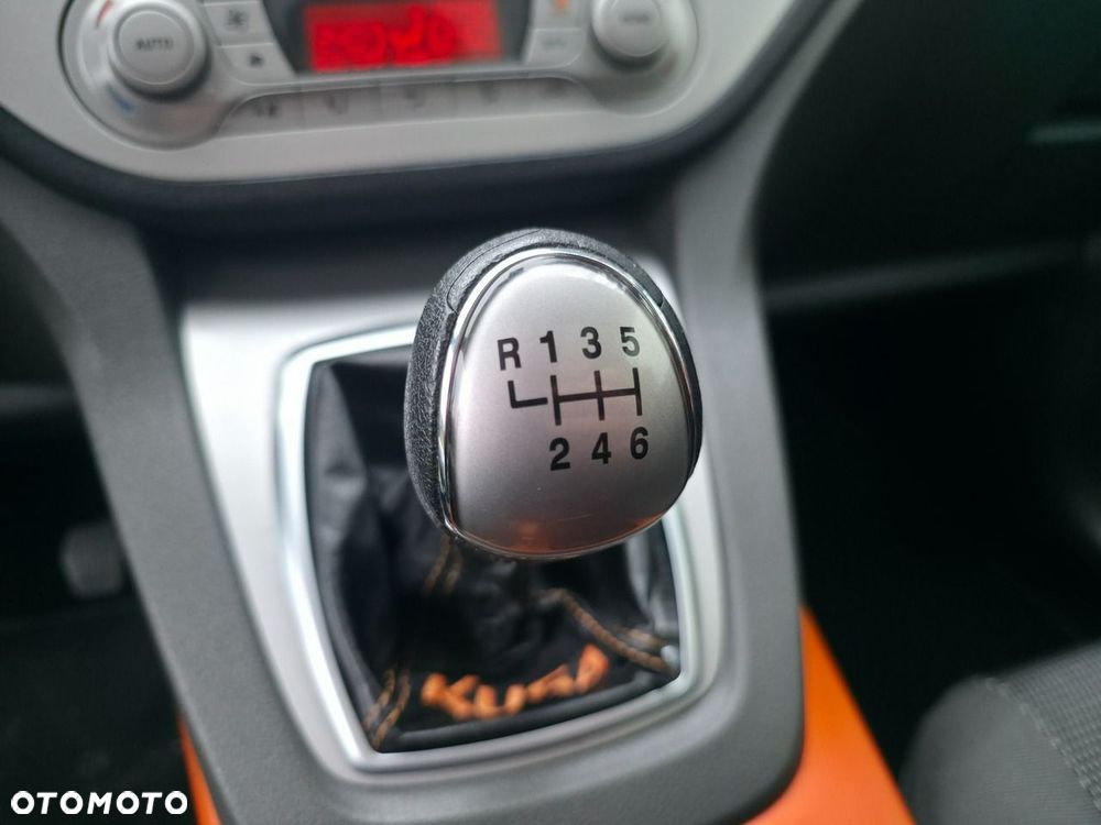 Ford Kuga - 19