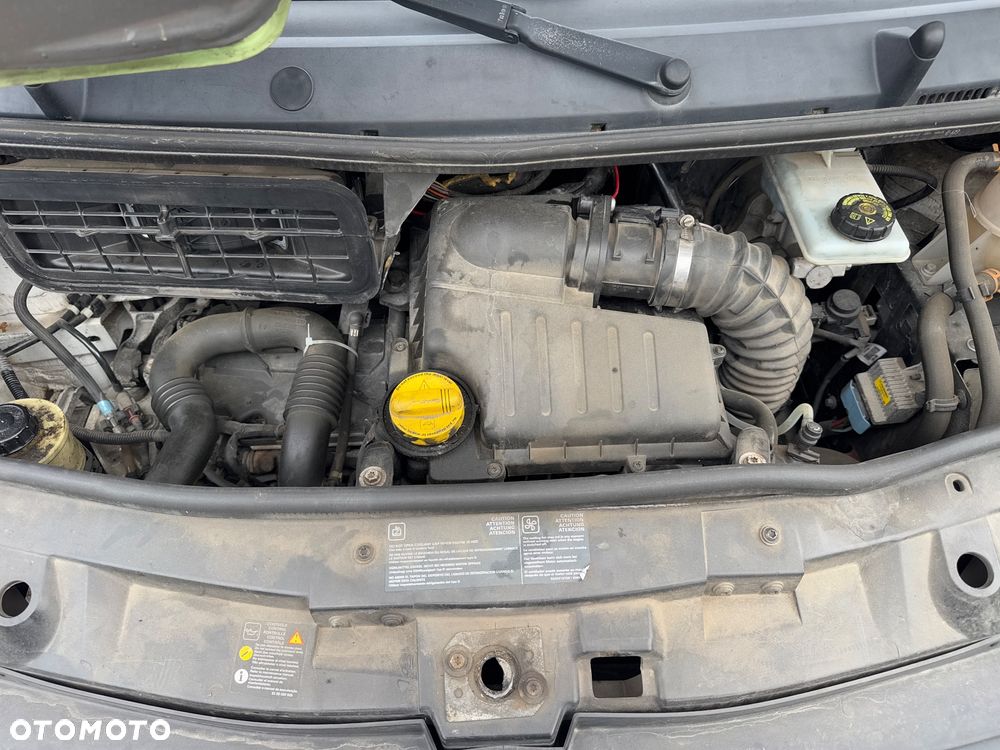 Opel Vivaro - 25