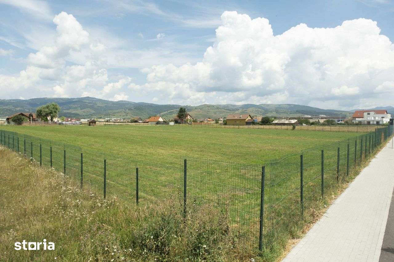 Teren în Gheorgheni, jud. Harghita, ideal pentru investitie - Imagine principală: 3/15