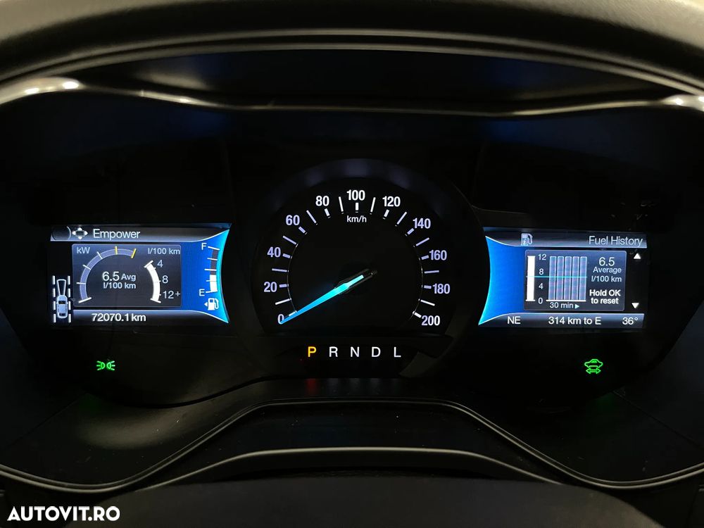 Ford Mondeo 2.0 HEV Titanium - 29