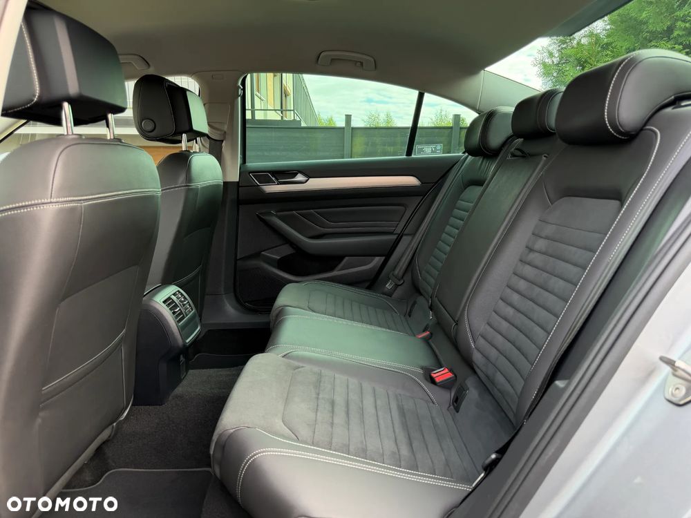 Volkswagen Passat 2.0 TSI Elegance DSG - 36