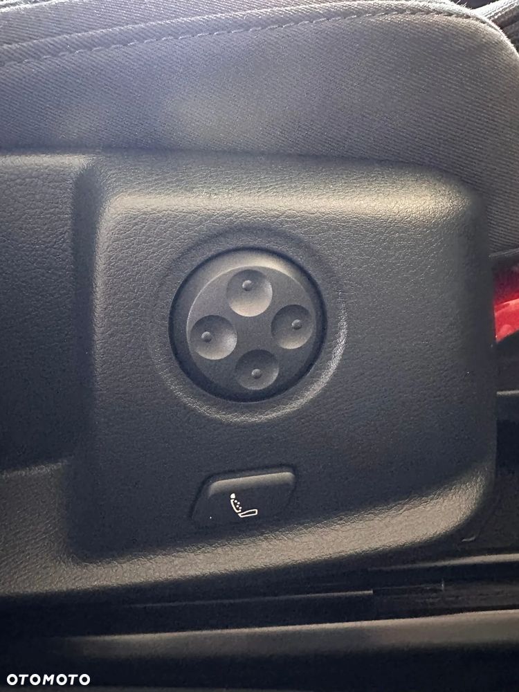 Audi A4 Avant 35 TDI mHEV Advanced S tronic - 32