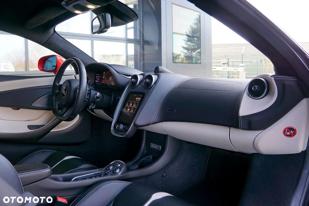 McLaren 570S Coupe - 26