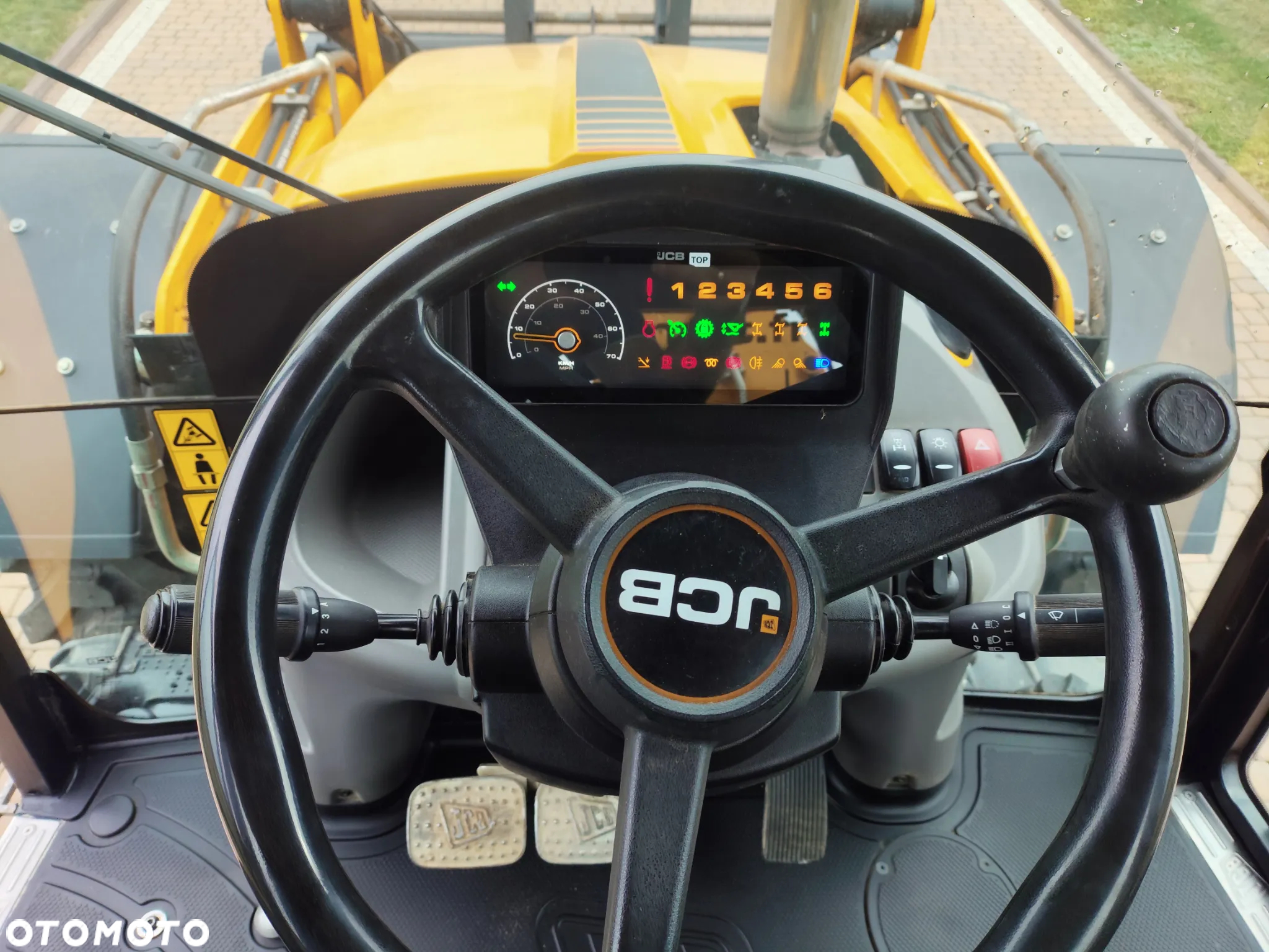 JCB 4CX PRO / NOWY MODEL / TORQUELOCK / POWERRSHIFT / KOPARKO-ŁADOWARKA - 35