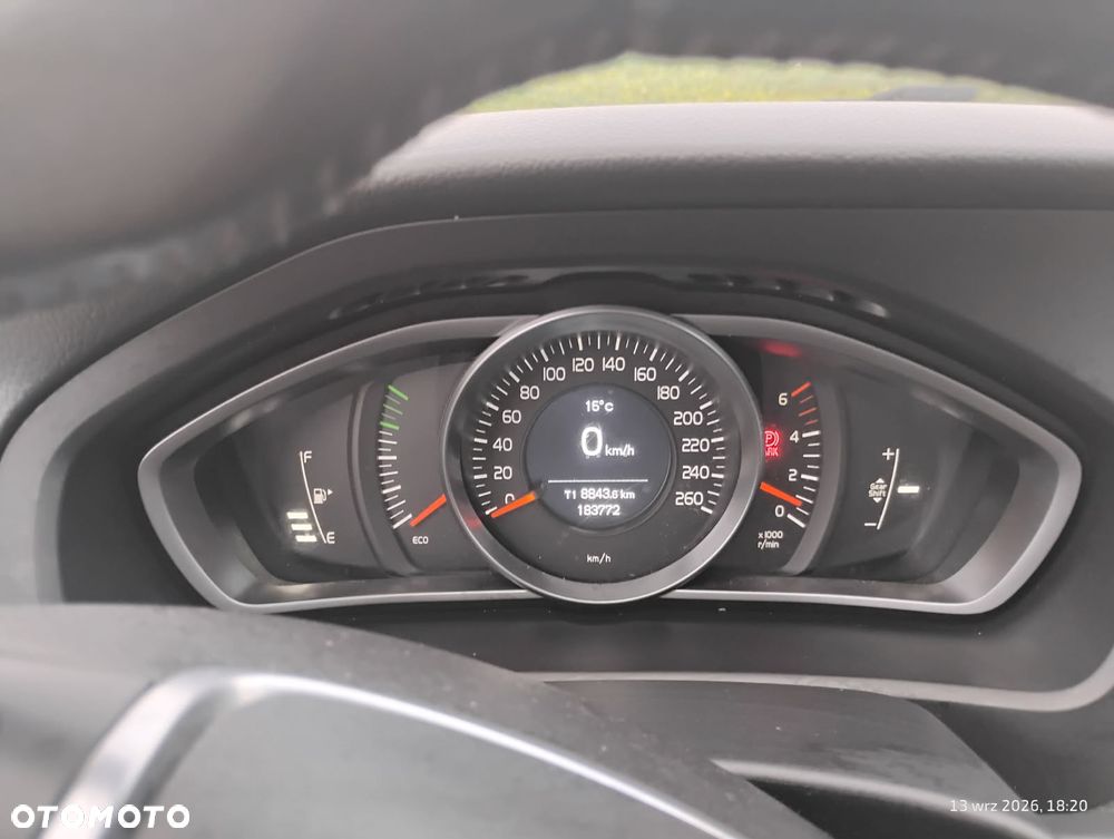 Volvo V40 D3 Momentum - 12