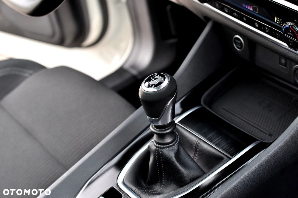 Nissan Qashqai 1.3 DIG-T MHEV Acenta - 17