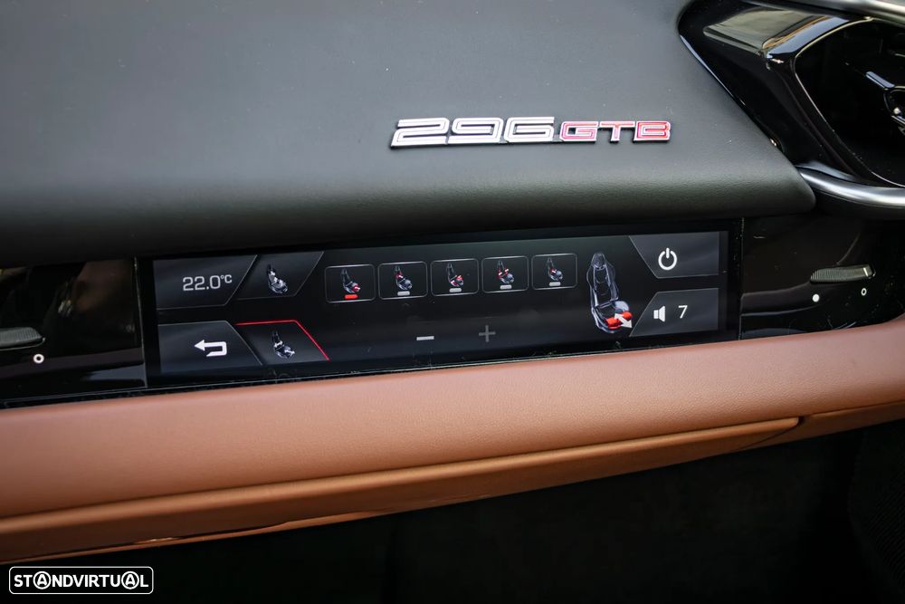 Ferrari 296 GTB - 30