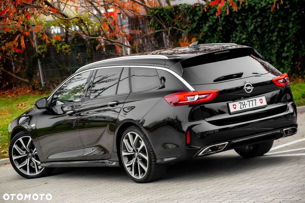 Opel Insignia 2.0 T 4x4 GSi S&S - 3