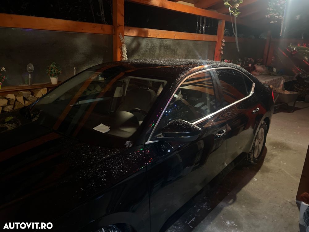 Skoda Superb 2.0 TDI DSG Active - 9