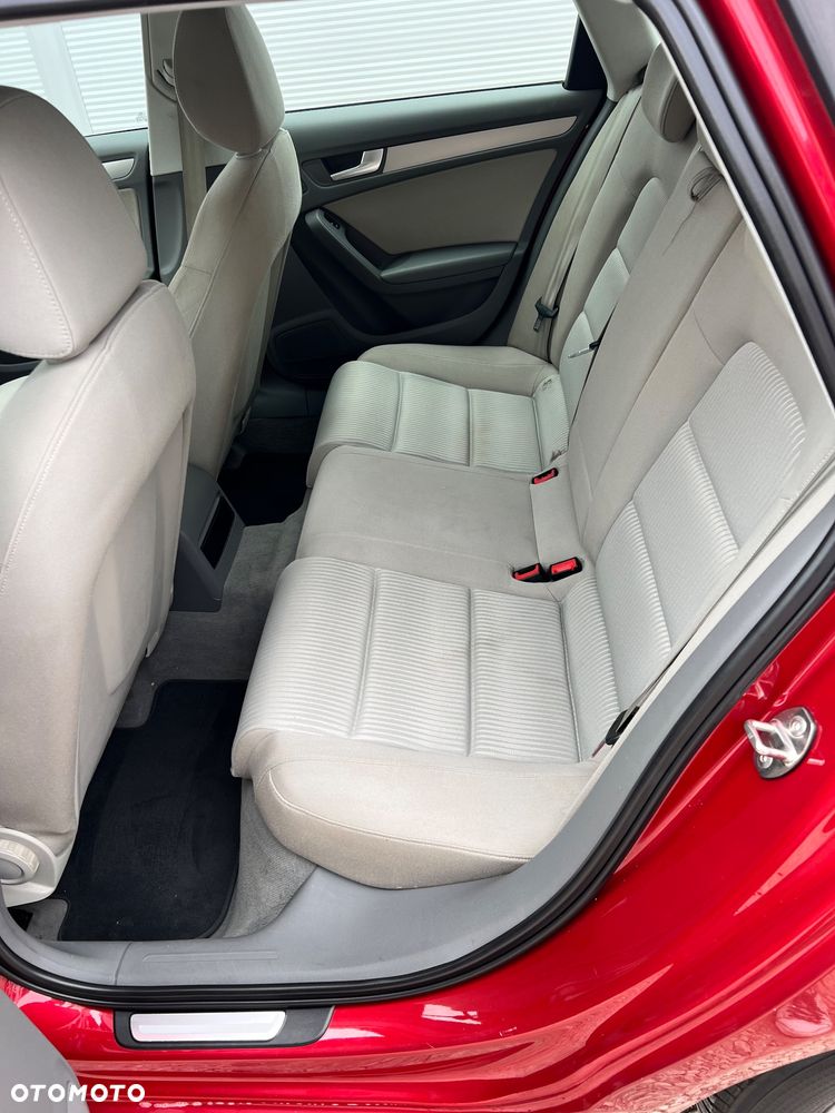 Audi A4 Avant 2.0 TFSI Attraction - 12