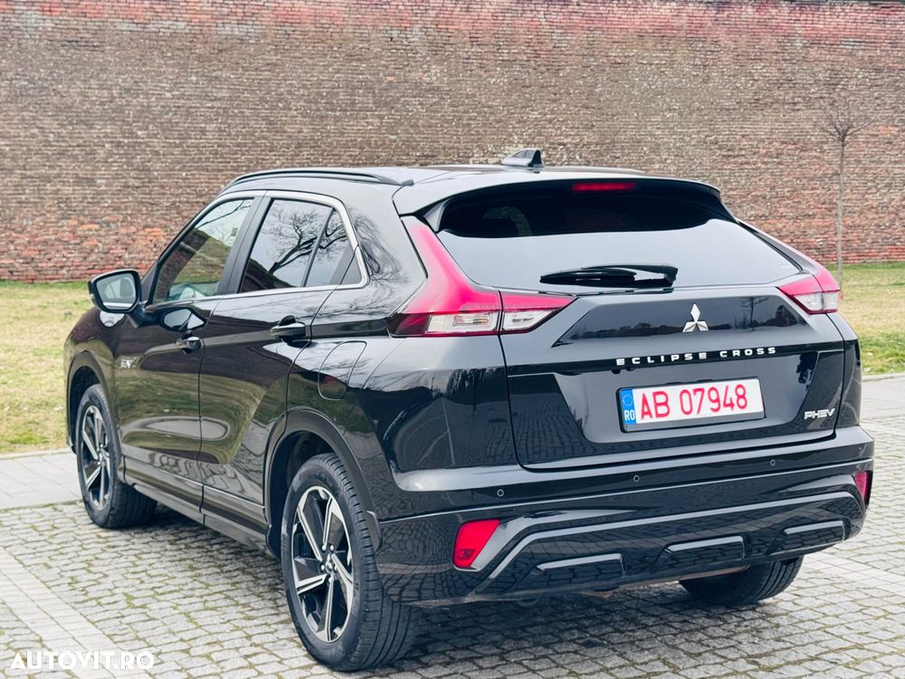 Mitsubishi Eclipse-Cross - 6