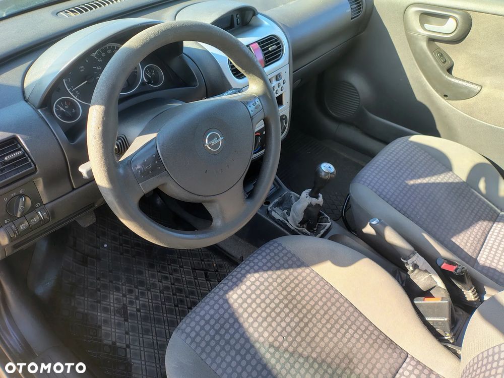 Opel Corsa 1.7 DTI NJoy - 7