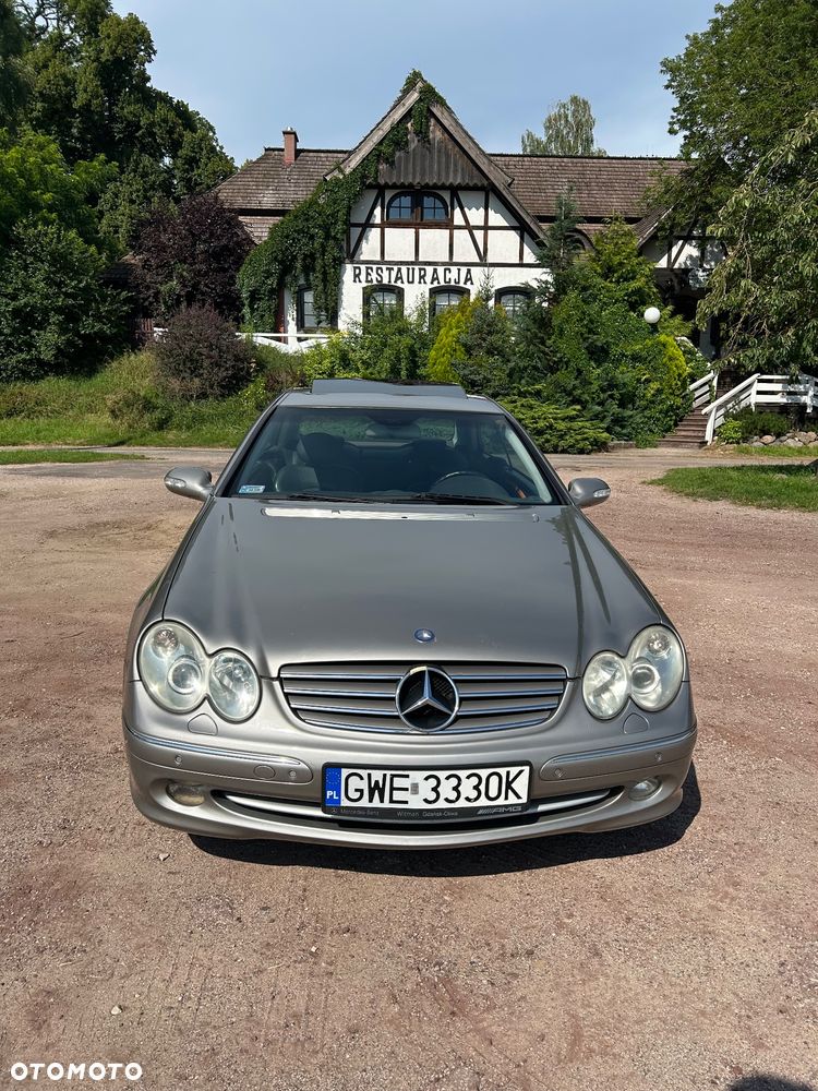 Mercedes-Benz CLK - 10