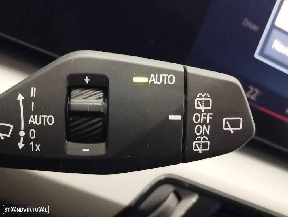 BMW iX1 eDrive20 - 27